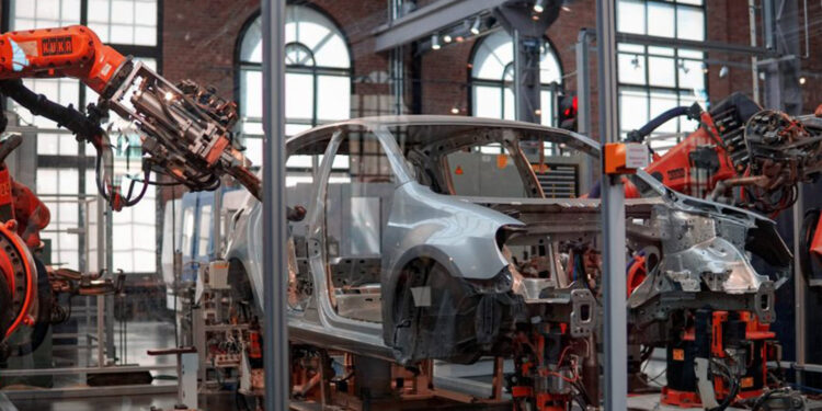 Mesmo com acúmulo de estoques, preço de veículos novos não deve ceder no mercado brasileiro