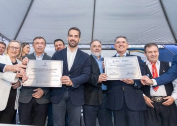 Leite inaugura obra no Hospital Geral de Caxias e anuncia mais recursos