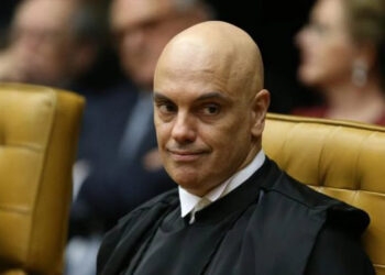 Moraes manda soltar 12 dos presos em frente a quartéis no 8 de janeiro