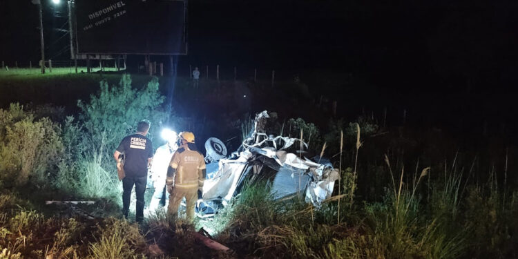 Grave acidente entre caminhão e camionete deixa uma vítima fatal na RSC-453 próximo a Bento Gonçalves