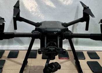 Drones são apreendidos levando celulares e drogas para presídio de alta segurança do RS