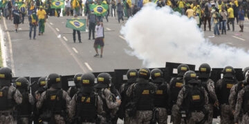 Moraes aceita denúncia contra outros 200 envolvidos nos atos golpistas