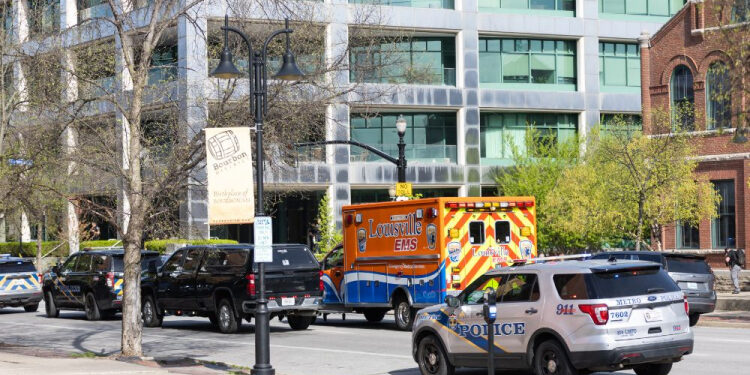 Ataque a tiros em Louisville, nos EUA, deixa ao menos cinco mortos e seis feridos
