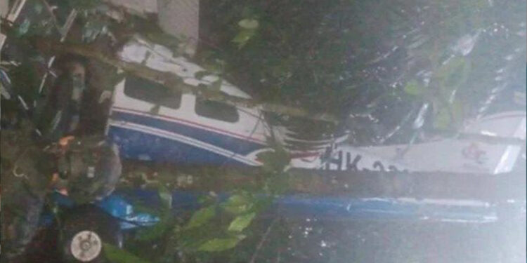 Crianças e bebê são encontrados vivos 17 dias após queda de avião