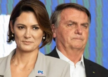 Base de Lula quer quebrar sigilo de Bolsonaro e convocar Michelle para CPMI