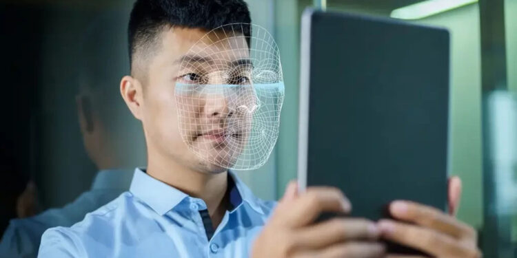 Chip no cérebro? Empresa de Elon Musk recebe aval para testes em humanos