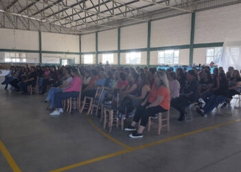 120 mulheres se reuniram em encontro promovido pela Emater e Clube de Mães Unidas Venceremos em Trajano