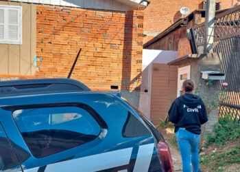 Polícia apreende celulares e computadores de suspeitos de violência sexual em operação em Bento Gonçalves