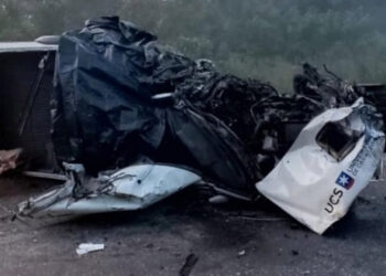 Acidente entre caminhonete e micro-ônibus deixa dois mortos em Guaporé