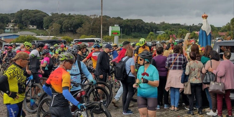 Ciclistas e jipeiros se uniram em pré-romarias no Santuário de Caravaggio
