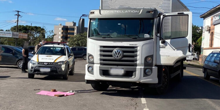 Mulher de 80 anos morre atropelada em Caxias do Sul