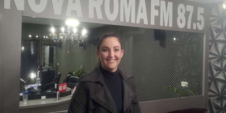 Márcia Salvati Gaio apresenta sugestões de presentes e descontos imperdíveis da Mary Kay no programa “Frente com Elas”