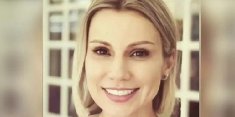 Professora morre atropelada por ambulância dos bombeiros na faixa de pedestres em SC