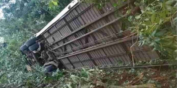 Acidente com ônibus que saiu de Nova Prata, RS, deixa dois mortos e 19 feridos no Paraná