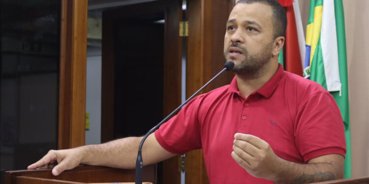 Aprovada a abertura do processo de cassação contra o vereador de Caxias, Lucas Caregnato