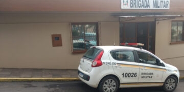 Homem de 28 anos registra ocorrência de estelionato ao cair em golpe de locação de imóvel em Torres