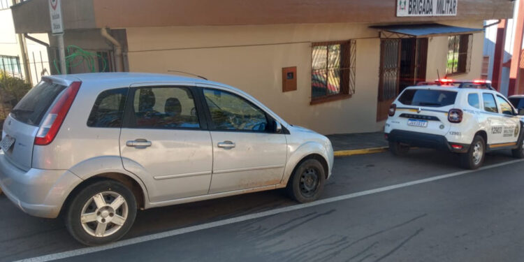 Condutora com CNH vencida é abordada pela Brigada Militar em Nova Roma do Sul