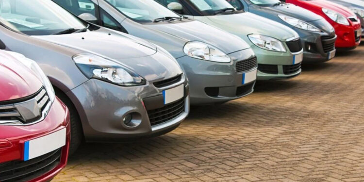 Pacote para carro popular recebe aval de Lula, informa Haddad