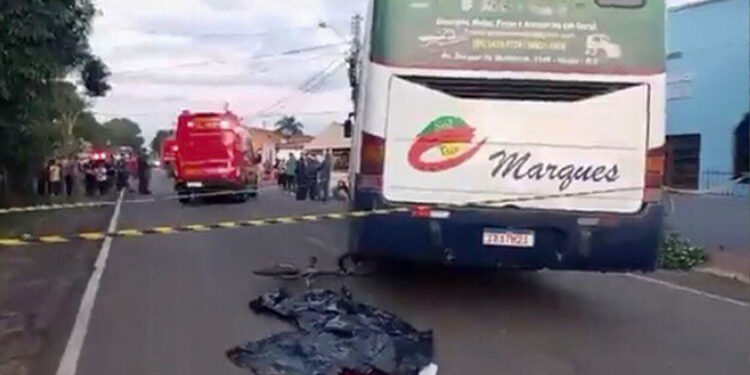 Criança de 6 anos morre atropelada por ônibus em Itaqui