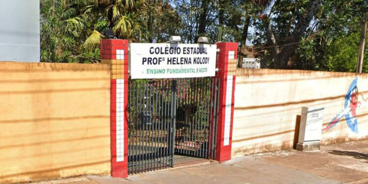 Ex-aluno invade escola e mata estudante no Paraná