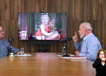 Estou extremamente satisfeito, diz Lula sobre seis meses de governo