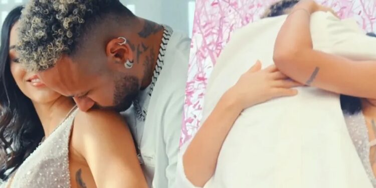 Neymar e Bruna Biancardi revelam sexo do bebê