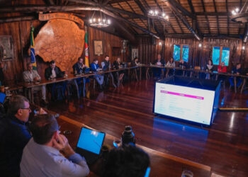 Governo proporá reajuste de 9% ao piso regional