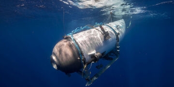 Sons de batidas são ouvidos durante buscas por submarino