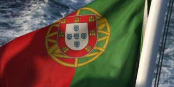 Ordem de Portugal proíbe novos advogados brasileiros no país