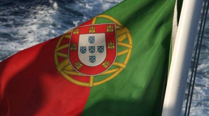 Ordem de Portugal proíbe novos advogados brasileiros no país