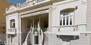 Vereador é cassado após denúncias de homofobia e prática de rachadinha em Alegrete