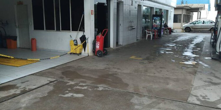 Criança é esquecida pela família em posto de combustíveis de Guaporé