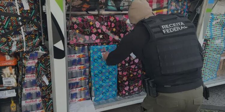 Operação da Receita Federal apreende ônibus da Serra Gaúcha