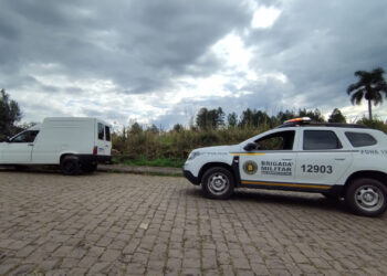 Brigada Militar de Nova Roma do Sul realiza abordagem e apreende substância suspeita em veículo