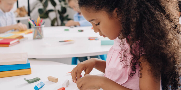 Câmara dos Deputados aprova texto-base do projeto de lei do programa Escola em Tempo Integral