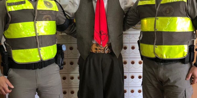 Entre Memórias e Gratidão: Veterano TEN. Clovis Rodrigues Visita o 3°GPM de Nova Roma do Sul