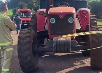 Criança morre atropelada por trator conduzido pelo avô