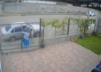 Idoso abandonado em calçada no RS é encaminhado a asilo, diz prefeitura