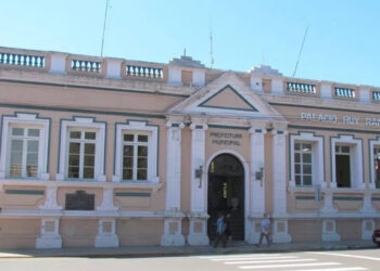 Prefeitura de Alegrete é condenada a indenizar em R$ 110 mil aluno que teve dedo amputado em balanço de escola