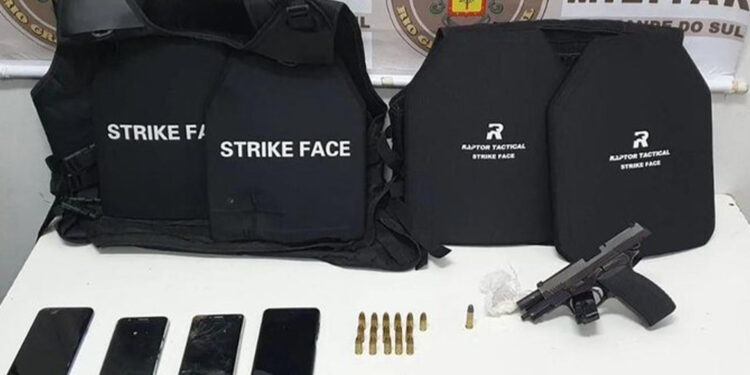 Três pessoas são presas por suspeita de envolvimento na morte de jovem em Farroupilha