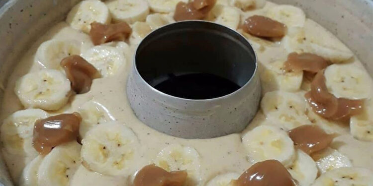 Bolo de banana com Doce de leite