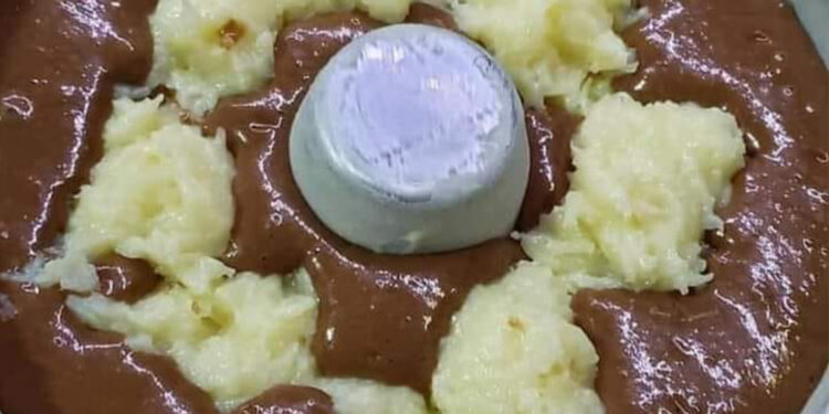 Bolo Prestígio: Já sai Recheado do Forno