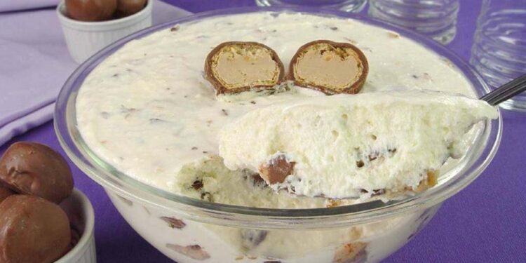 Mousse de leite condensado com sonho de valsa