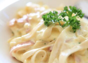 Receita de Macarrão ao molho branco