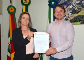 Prefeito de Nova Pádua recebe R$ 300 mil de devolução da Câmara de Vereadores