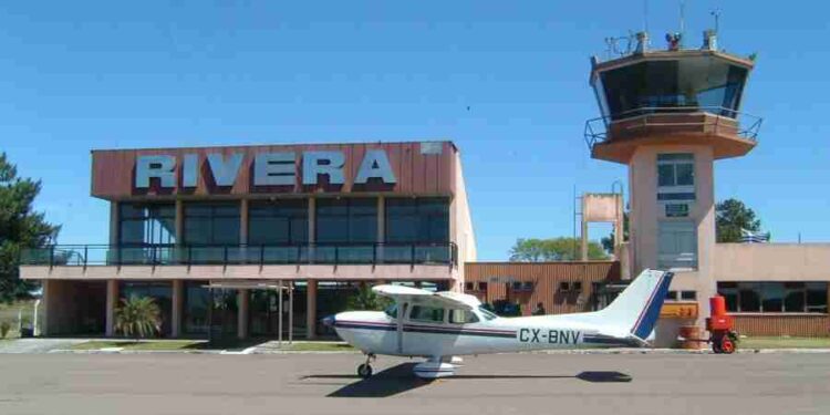 Brasil e Uruguai assinam acordo para uso compartilhado do aeroporto de Rivera