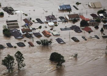 Rio Grande do Sul já registra 43 mortes causadas pelas enchentes