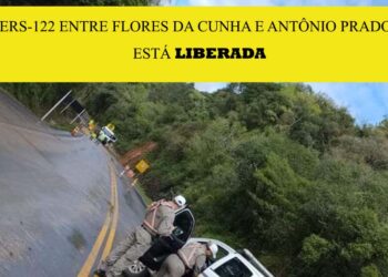 Trânsito liberado na ERS-122, entre Flores da Cunha e Antônio Prado, após queda de pedras.