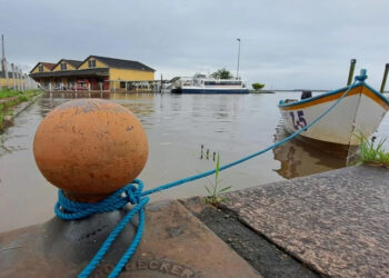 Nível do Guaíba volta a subir e está a 23 centímetros de transbordar no Centro de Porto Alegre