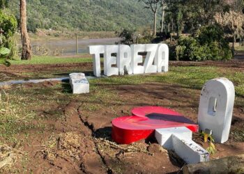 Santa Tereza precisa de encanadores e eletricistas voluntários